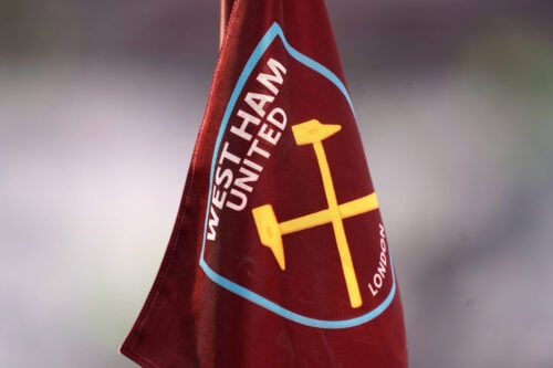 West Ham har fyret sin træner.