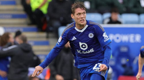 Vi er nået til den 7. december, hvor vi i dagens kalenderlåge finder Jannik Vestergaard. Danskeren tørner ud for Leicester.