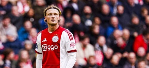 Kasper Dolberg og Ajax kører med klatten for tiden. Med deres fjerde sejr i træk er Amsterdam-klubben nu tilbage i toppen af ligaen.