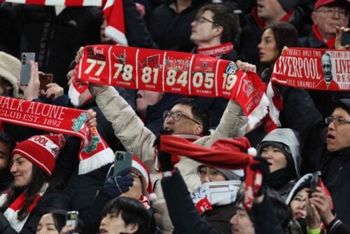 Tilskuerne på Anfield undrer sig nok.