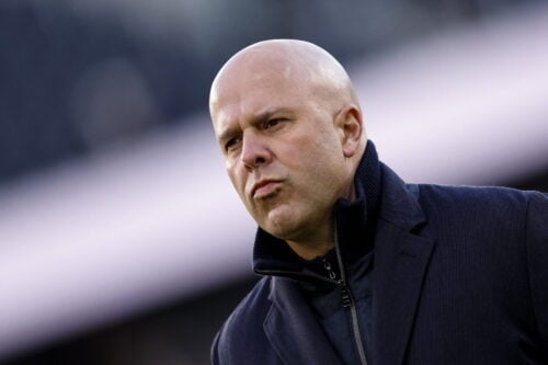 Arne Slot efterlades med en tynd trup.