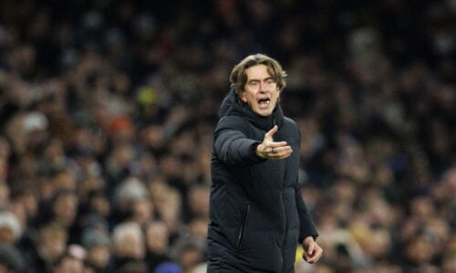 Tottenhams danske cheftræner, Thomas Frank, er havnet i kæmpe problemer i tiden. Nu kan en fyring være på vej.