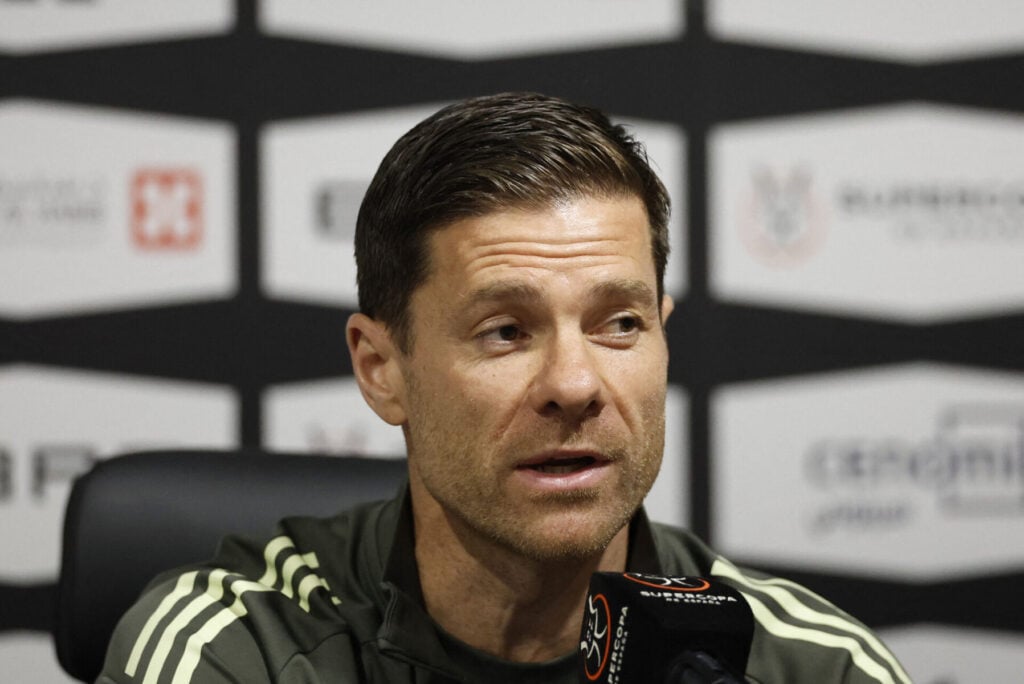 Xabi Alonso har et nyt job på plads, lyder det nu.
