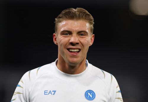 Rasmus Højlund trækker overskrifter i Italien efter vild episode.