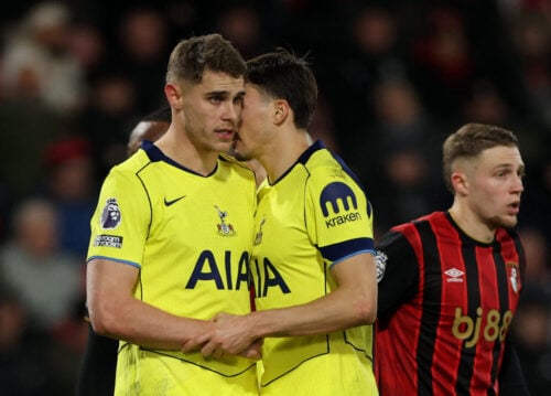 Micky van de Ven kan være på vej til at forlade Tottenham. Sådan lyder den bombastiske melding fredag formiddag.