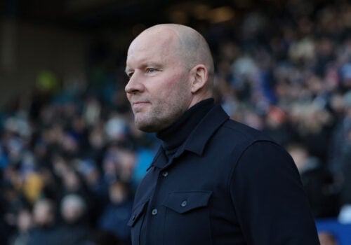 Henrik Pedersen håber at indgå en aftale med Manchester United.