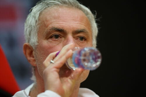 José Mourinho presser på for en fyring i Benfica.