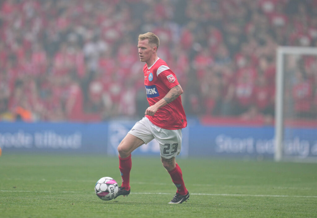 Tonni Adamsen lander i Brøndby, lyder det nu.