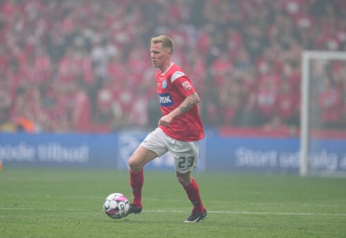 Tonni Adamsen er tæt på at skifte klub.