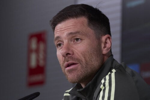 Xabi Alonso overrasker.