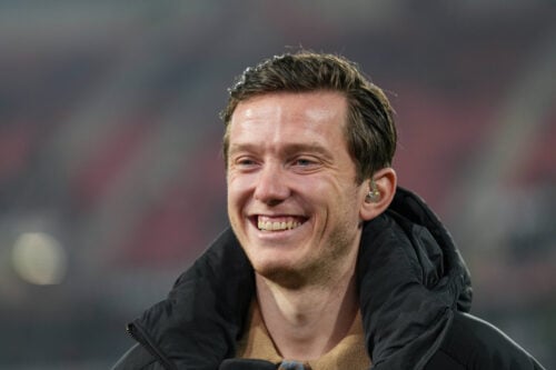 Michael GREGORITSCH ses her.