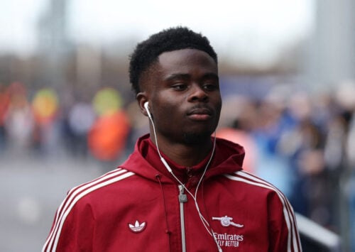 Bukayo Saka er ude i lang tid.