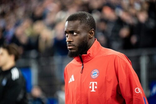 Dayot Upamecano nærmer sig sine sidste måneder i Bayern München. Nu rammer en transferbombe medierne, der afslører fremtidsplanerne.