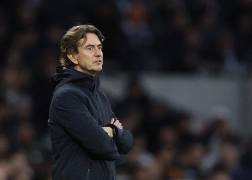 Thomas Frank er nu ledig på markedet efter sin opsigelse som cheftræner i Tottenham. Nu er han den rette til at blive dansk landstræner.