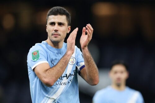 Rodri har længe været en ønskespiller for Real Madrid - og nu er der grønt lys til en vild byttehandel. Manchester City forlanger to stjerner.