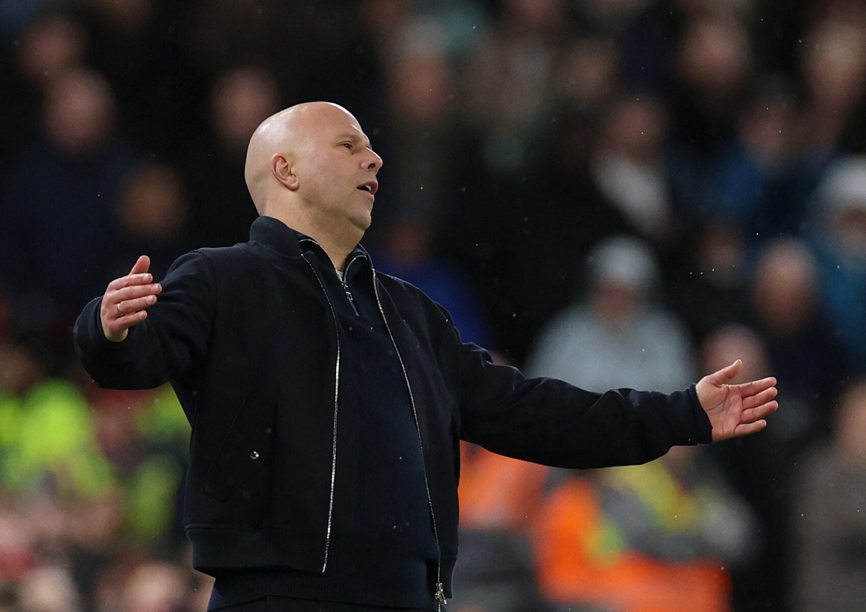 Liverpool gik søndag i total opløsning mod Manchester City i Premier League, hvor cheftræner Arne Slot ikke var tilfreds med dommerindsatsen.