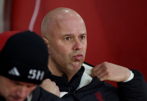 Arne Slot og Liverpool må undvære ni stjerner.