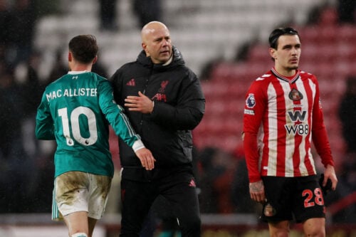 Liverpool opruster jagten på en ny defensiv leder til Anfield, men nu bliver de overhalet af Real Madrid på målstregen.