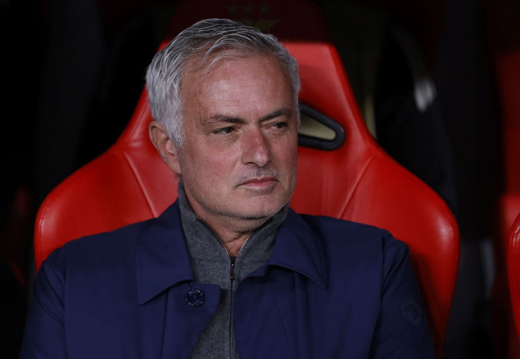 José Mourinho hylder Alexander Bah.