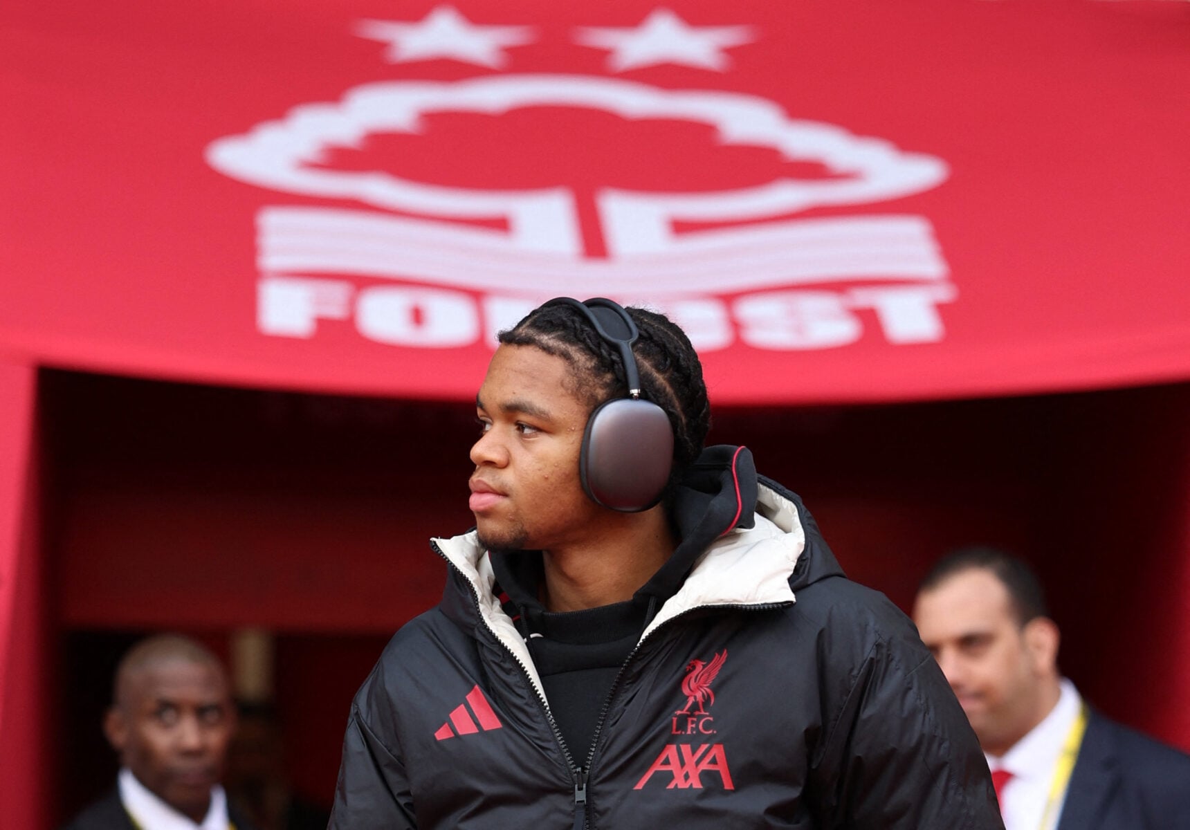 Han er historisk i Liverpool, men han spiller ikke meget.