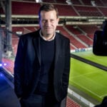 Presset er massivt i F.C. København efter fyringen af sportsdirektør Sune Smith-Nielsen. Nu har danskeren smidt noget af en bombe.