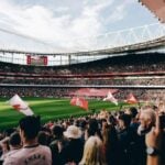 Trøje- og ærmesponsorer har i mange år spillet en rolle i engelsk fodbold, hvor især Premier League har været udstillingsvinduet.