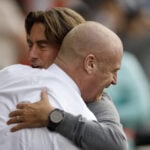 Sean Dyche befinder sig i en skrøbelig position.