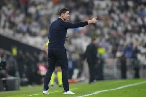 Xabi Alonso står uden job, da han blev fyret tidligere på året i Real Madrid efter syv måneder på sidelinjen. Nu går turen til Liverpool.