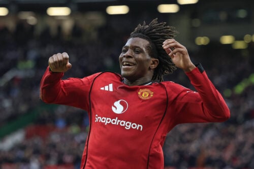 Patrick Dorgu pådrog sig en skade mod Arsenal, hvor han ellers stjal rampelyset for Manchester United. Nu stjæler danskeren overskrifterne.