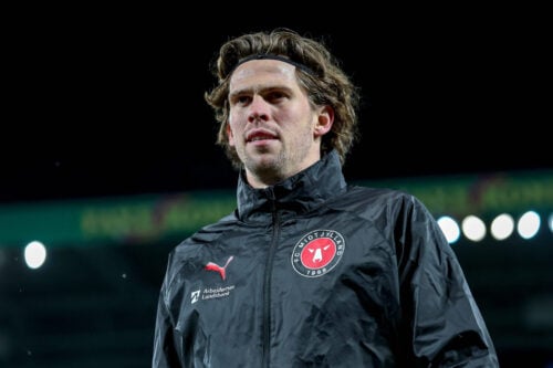 Mads Bech Sørensen er i dialog.