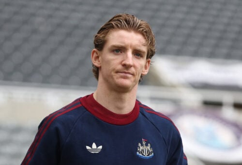 Anthony Gordon har for alvor cementeret sin rolle som en stjerne hos Newcastle, men spekulationerne om et muligt storskifte nægter at dø.