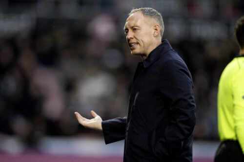 Brøndby leder med lys og lygte efter den næste sportsdirektør. Nu kan de ende med at gå på rov hos en Superliga-klub.