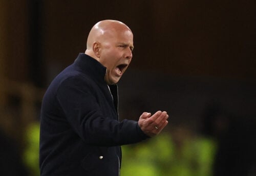 De forsvarende engelske mestre fra Liverpool fik en brat opvågning tirsdag aften, da holdet snublede mod ligaens bundhold. Nu får han sparket.