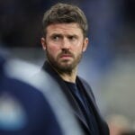 Manchester United vil forstærke midtbanen til sommer. Nu er det en realitet, at en stjerne har skrevet under med en storklub.