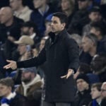 Arsenal virker uovervindelige for tiden, men nu bliver de tvunget til at sælge ud af deres mange stjerner. Det kan skabe uro.