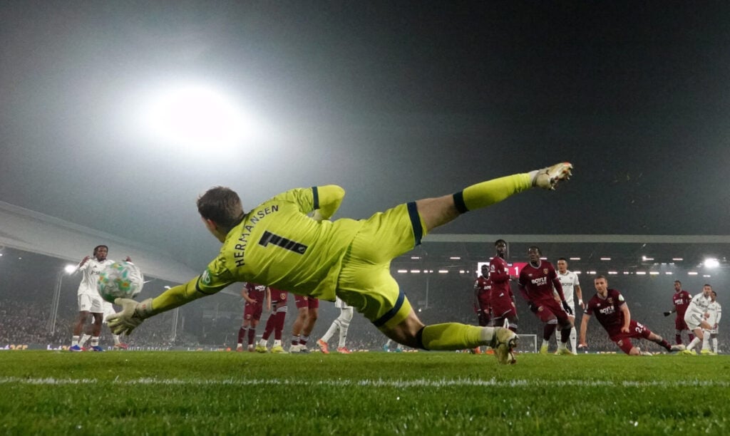 Mads Hermansen reddede flere afslutninger.