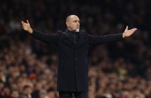 Tottenham har foreløbig valgt at holde fast i cheftræner Igor Tudor, selv om starten på hans tid i klubben har været særdeles vanskelig.