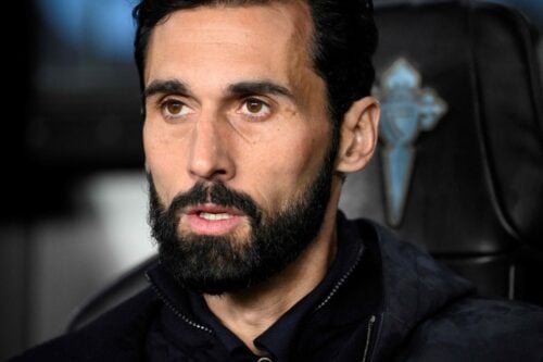 Presset vokser i Real Madrid, der fortsat leder efter den rette cheftræner til tiden efter sommer. Nu er der en klar favorit til jobbet.