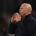 Arne Slot har haft en turbulent sæson i cheftrænerstolen hos Liverpool, hvor de indtager en sjetteplads i Premier League for tiden.