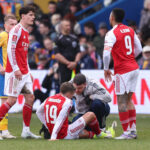 Arsenal er videre i FA Cuppen, hvor de slog Mansfield i femte runde. Undervejs måtte to stjerner dog forlade banen med skader.