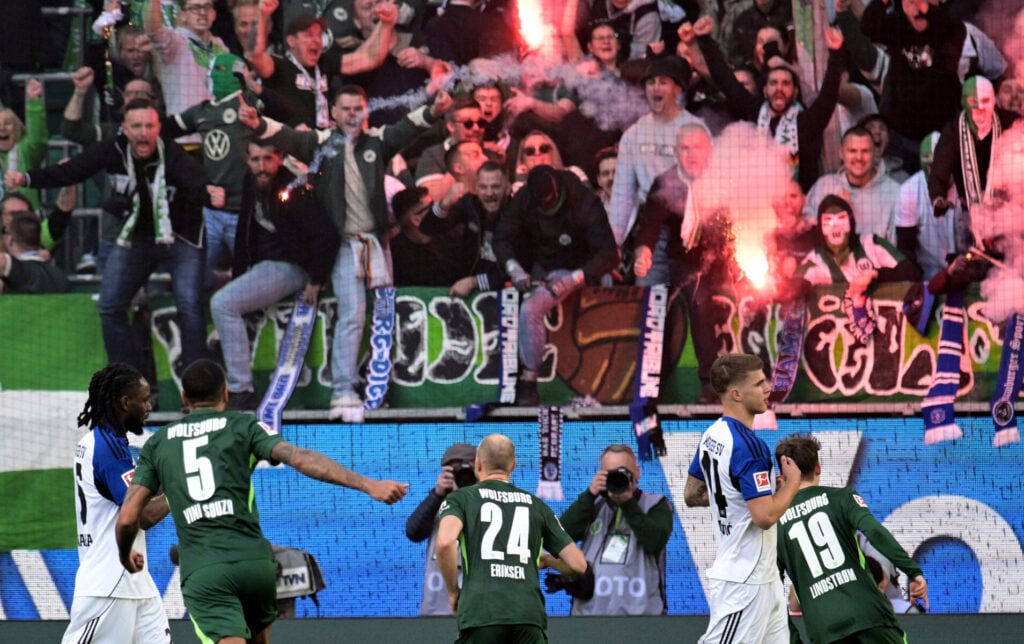 Christian Eriksen og Wolfsburg befinder sig i en svær situation i Bundesligaen, men nu har danskeren stjålet alle overskrifterne for en stund.