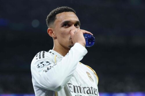 Trent Alexander-Arnold er blevet sat på bænken.