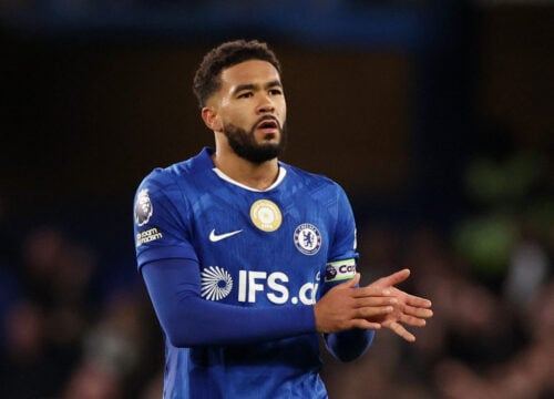 Reece James går angiveligt ned i løn hos Chelsea.