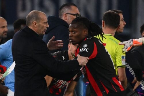 26-årige Rafael Leão er én af de største profiler i AC Milan, men nu kan portugiseren være på vej til et stort skifte denne sommer.