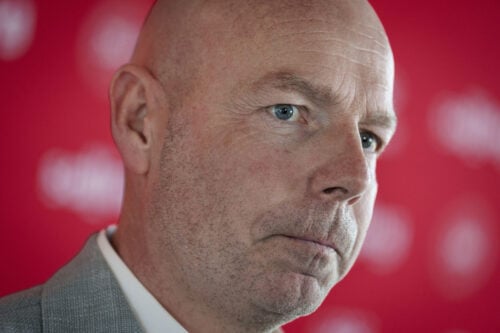 Brian Riemer må undvære Philip Billing.