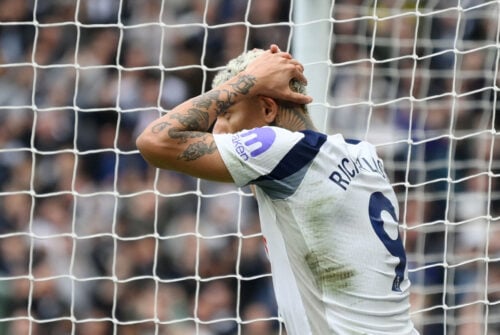 Tottenham overlever, vurderer supercomputer.