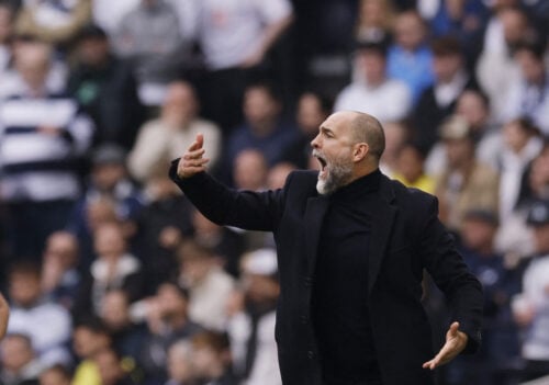 Kriseramte Tottenham kan være på vej med en ny trænerændring i den igangværende sæson. Sådan lyder meldingen fra Sky Sports.