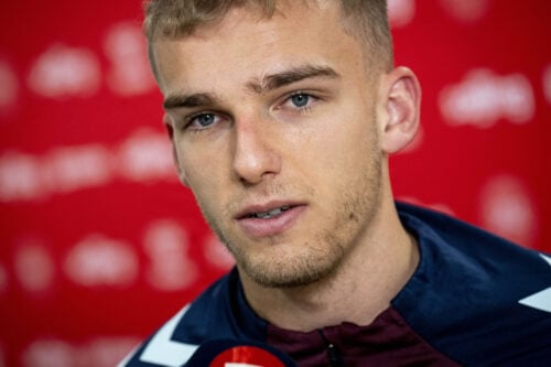 Gustav Isaksen kan få en hovedrolle tirsdag.