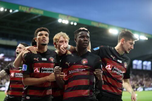 Marrony skifter klub.