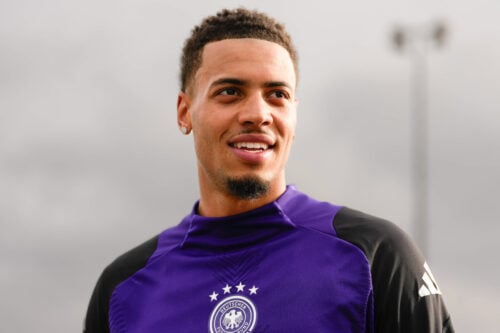 Felix Nmecha har forlænget med Borussia Dortmund.